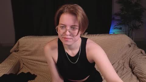 Karen online show from March 2026 02:04:02 AM