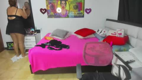 Karen online show from October 2025 03:58:01 AM