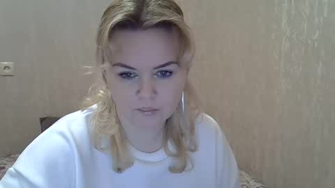 karennelsonx online show from February 2025 02:18:01 PM