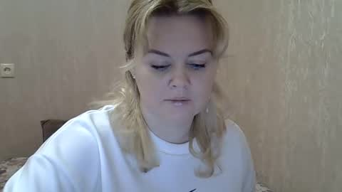 karennelsonx online show from February 2025 05:22:01 PM