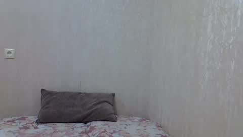 karennelsonx online show from February 2025 03:19:01 PM