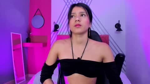 Kari  online show from January 2026 12:32:01 PM