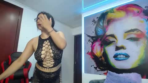 Snapshot of karime_sexygirl chatting on January 2025 07:27:01 PM Karime online show from January 2025 07:27:01 PM