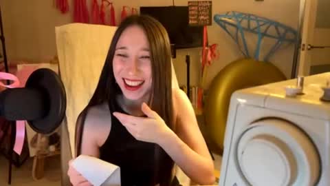 karinasun online show from February 2026 03:57:01 PM