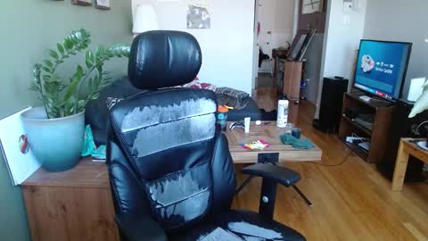 Karl online show from March 2025 04:22:01 PM