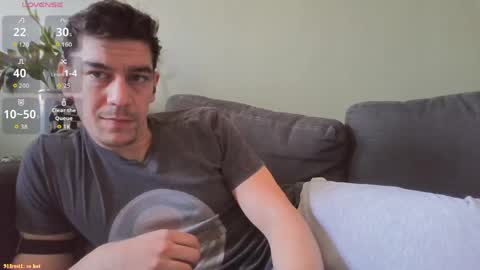 Karl online show from April 2026 03:42:01 PM