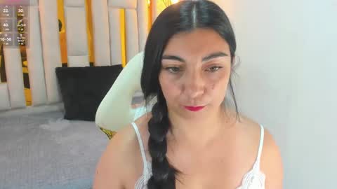 Snapshot of karla_hernandez chatting on December 2024 11:04:02 AM Karla online show from December 2024 11:04:02 AM