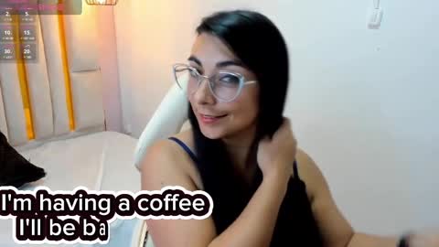 Snapshot of karla_hernandez chatting on January 2025 11:00:01 AM Karla online show from January 2025 11:00:01 AM
