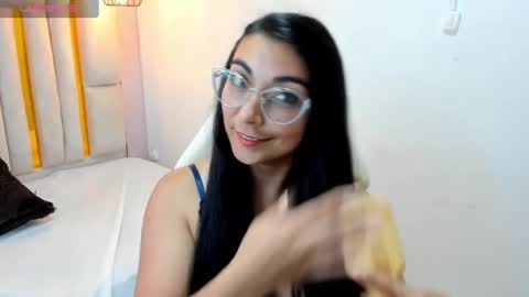 Snapshot of karla_hernandez chatting on February 2025 10:49:01 AM Karla online show from February 2025 10:49:01 AM