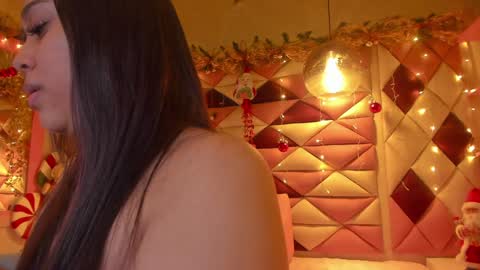 karolina  online show from December 2024 03:08:02 AM