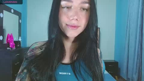 Snapshot of karla_zambrano chatting on November 2025 06:13:01 AM karla online show from November 2025 06:13:01 AM