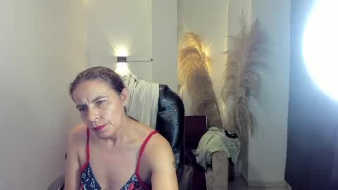 Snapshot of karlye_hot chatting on May 2026 01:23:01 AM KARLYE online show from May 2026 01:23:01 AM