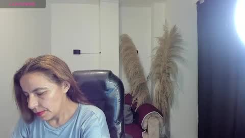 Snapshot of karlye_hot chatting on May 2026 05:35:01 AM KARLYE online show from May 2026 05:35:01 AM