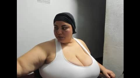 Snapshot of karol103900 chatting on April 2026 03:57:01 AM Karol online show from April 2026 03:57:01 AM