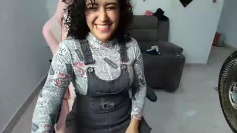Snapshot of karol_naughty chatting on March 2025 01:46:01 AM online show from March 2025 01:46:01 AM