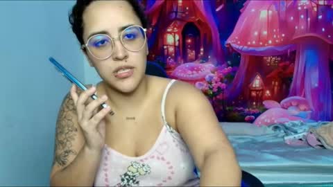 Snapshot of karol_naughty chatting on September 2025 12:50:02 PM online show from September 2025 12:50:02 PM