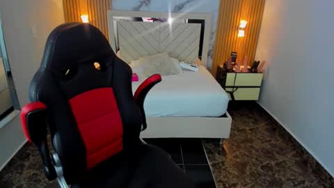 Karol and Luna online show from February 2026 07:32:02 PM