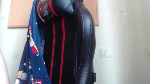 Karol  online show from March 2025 01:31:02 PM