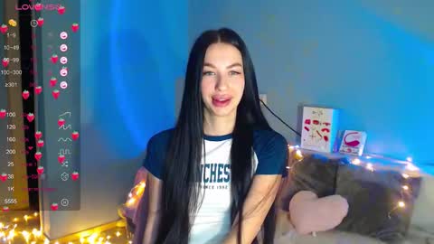 Kira online show from September 2025 02:02:01 AM