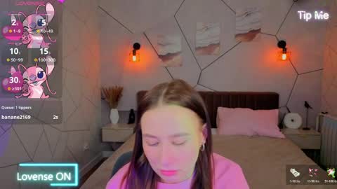 Snapshot of karolina_kely chatting on April 2026 07:45:01 AM Karolina online show from April 2026 07:45:01 AM