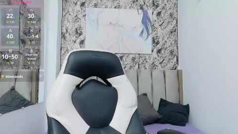 Snapshot of karolina_vince chatting on March 2026 06:25:01 PM Karo online show from March 2026 06:25:01 PM