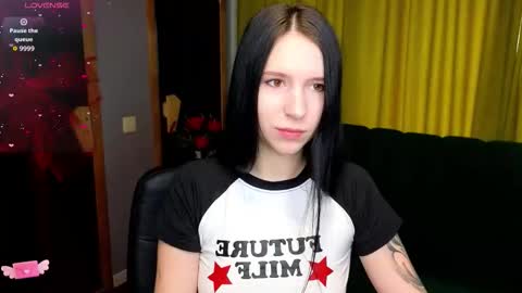 Karolina online show from March 2026 06:37:01 AM