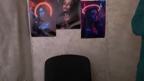 Karolina online show from September 2025 05:28:02 AM