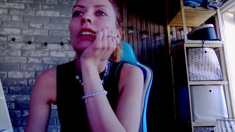 karoline121 online show from March 2025 10:33:02 AM