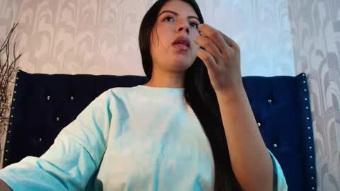 Isa online show from February 2026 04:19:01 AM