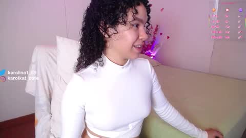 Karolina 3 online show from November 2025 02:06:02 PM