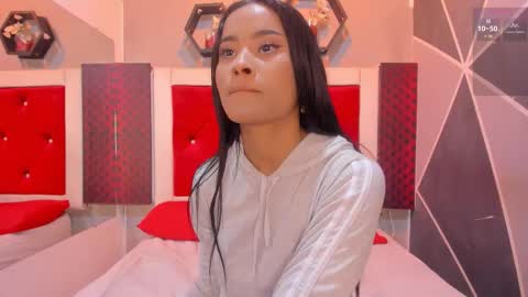 Snapshot of karoll014 chatting on January 2026 12:42:02 PM Karol online show from January 2026 12:42:02 PM