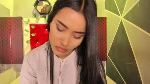 Snapshot of karoll014 chatting on February 2026 11:48:01 AM Karol online show from February 2026 11:48:01 AM