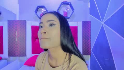 Snapshot of karoll014 chatting on February 2026 11:53:01 AM Karol online show from February 2026 11:53:01 AM