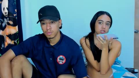 karoll_y_erik online show from November 2025 06:28:02 PM