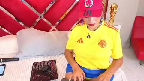 kasandra gomez online show from July 2026 12:09:01 PM