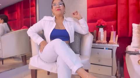 Kasandra Hall online show from October 2025 09:34:02 PM