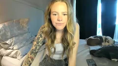 Kitty Kat online show from December 2024 09:40:02 PM