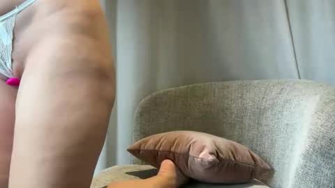 Kat online show from November 2025 11:05:01 AM