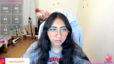 Snapshot of kat_ly_chan chatting on January 2025 12:40:02 PM Kat       online show from January 2025 12:40:02 PM