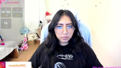 Snapshot of kat_ly_chan chatting on February 2025 02:38:02 PM Kat       online show from February 2025 02:38:02 PM