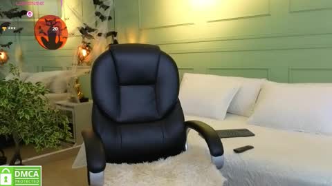 Kat online show from October 2025 11:44:01 AM