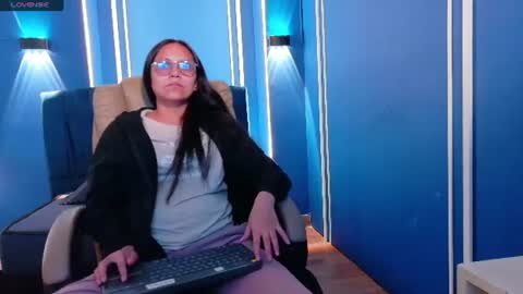 Snapshot of katalina07 chatting on August 2026 05:38:01 PM Katalina online show from August 2026 05:38:01 PM
