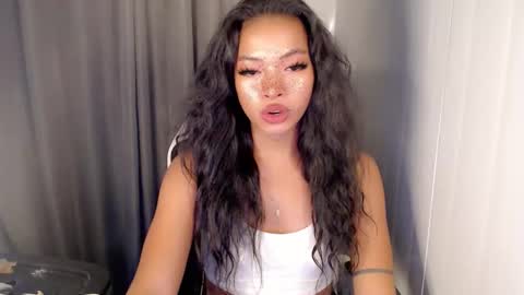 Snapshot of katalina_rouge chatting on April 2026 07:00:01 AM IVY JANE online show from April 2026 07:00:01 AM