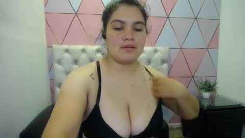 katalina santana25 online show from March 2026 04:18:02 AM