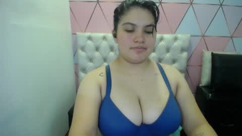 katalina santana25 online show from April 2026 07:14:01 PM