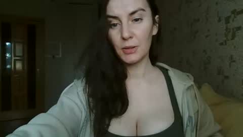 KatalinaQE online show from October 2025 08:22:01 AM