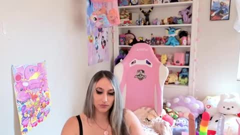 Snapshot of katanarosexoxo444 chatting on September 2025 07:57:01 PM Katana Rose online show from September 2025 07:57:01 PM