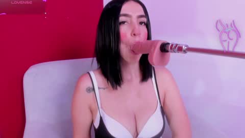 Kate  online show from February 2025 11:45:02 AM