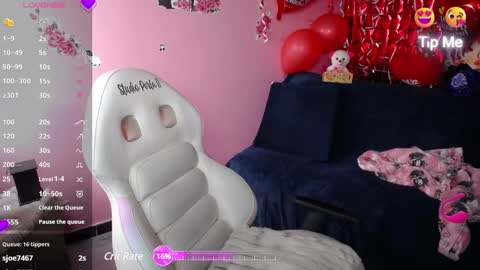 kate_lawrence_ online show from February 2025 03:48:02 PM