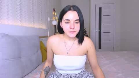 KATE online show from January 2025 05:51:01 PM